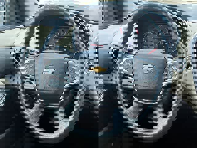 Used 2023 Chevrolet Traverse LS FWD image 23