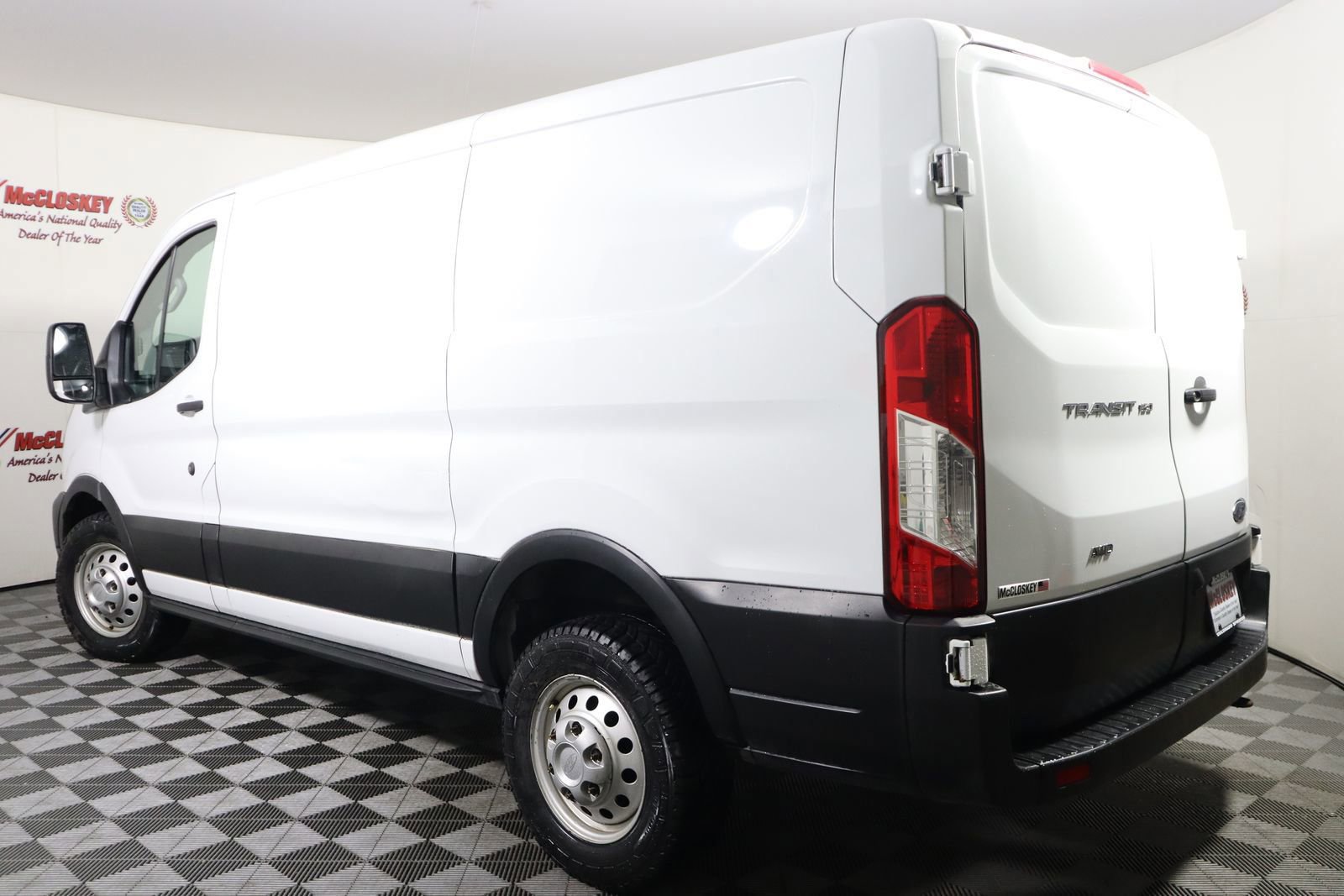 Used 2020 Ford Transit 150 Low Roof AWD image 19
