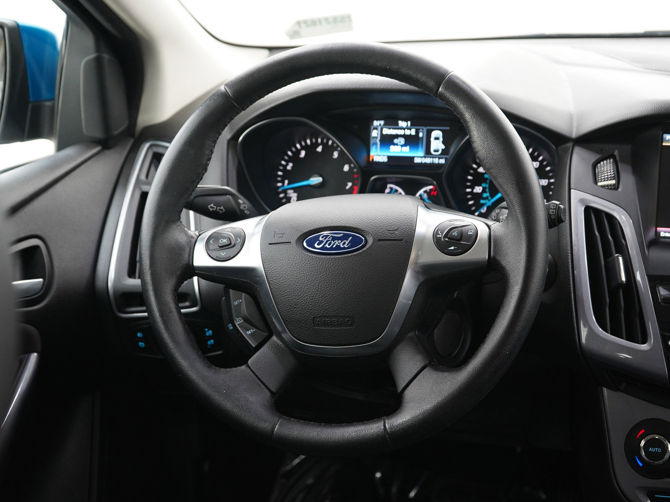 Used 2014 Ford Focus Titanium FWD image 14