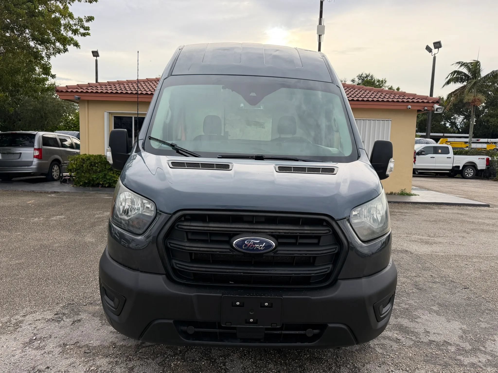 Used 2020 Ford Transit 250 148 High Roof Extended RWD image 10