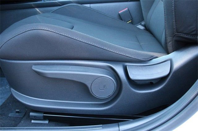 Certified 2026 Hyundai Elantra Sport image 13