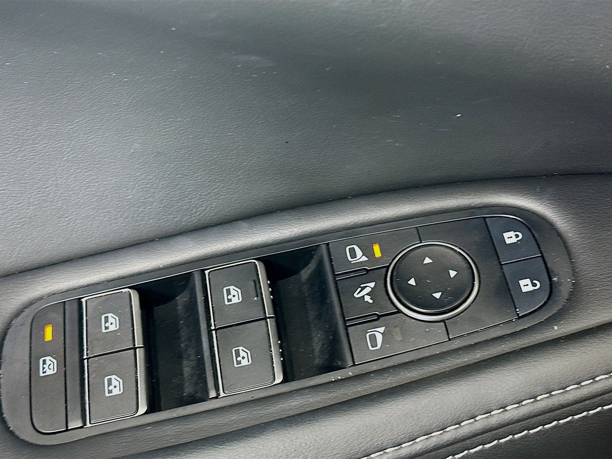 Used 2024 INFINITI QX60 Luxe w/ Performance Audio Package image 23