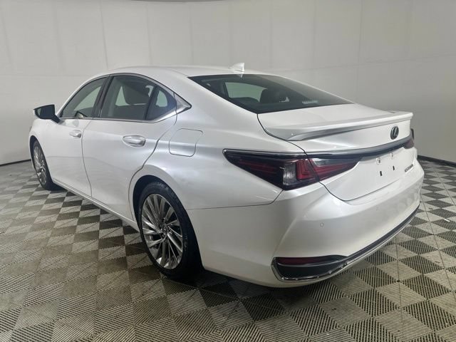 Used 2023 Lexus ES 300h Ultra Luxury FWD image 7