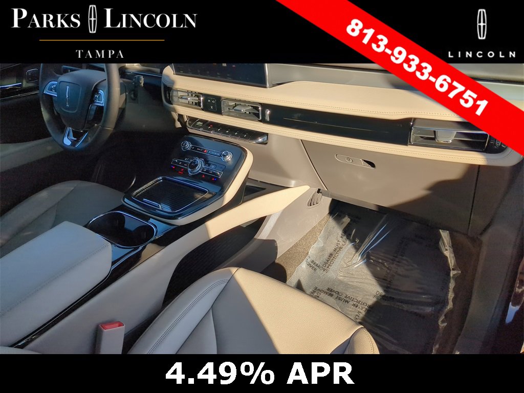 Certified 2022 Lincoln Nautilus FWD w/ Premium Package image 10