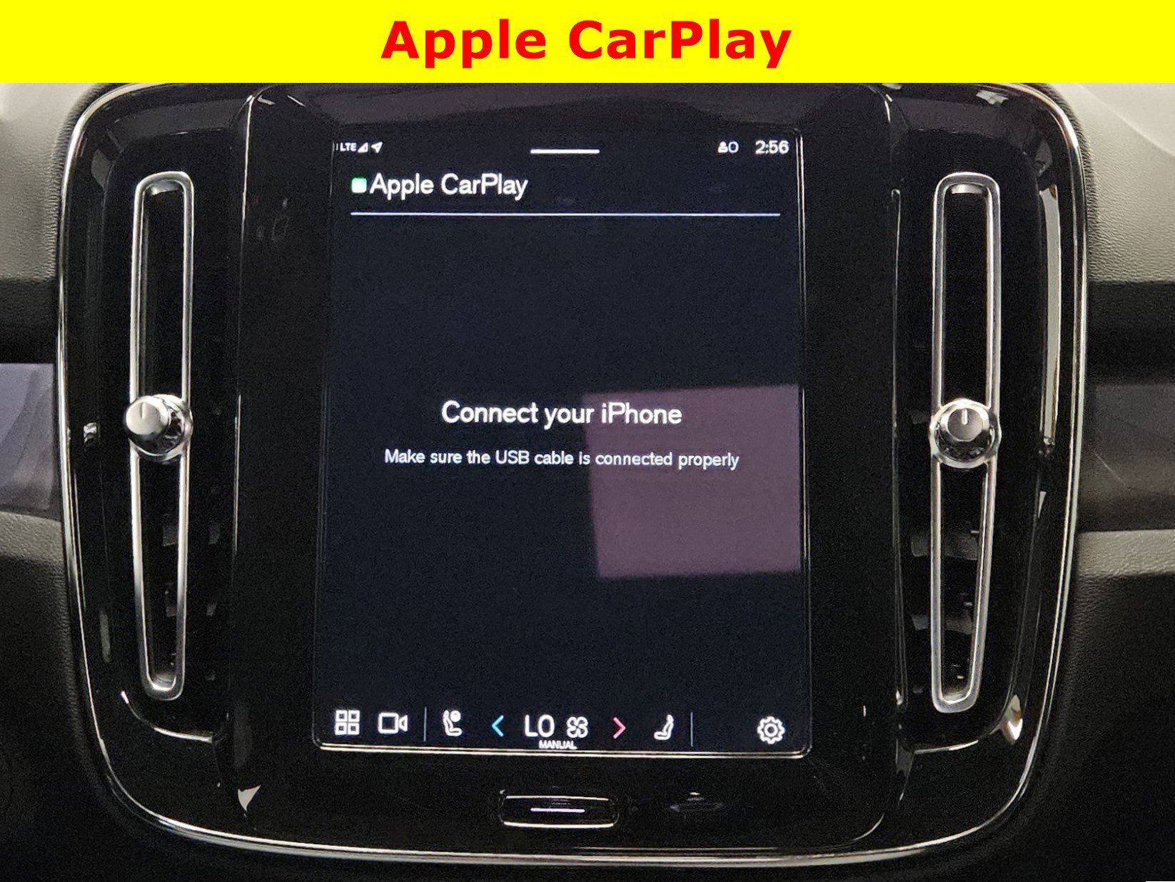 Used 2023 Volvo C40 P8 Recharge Ultimate image 21