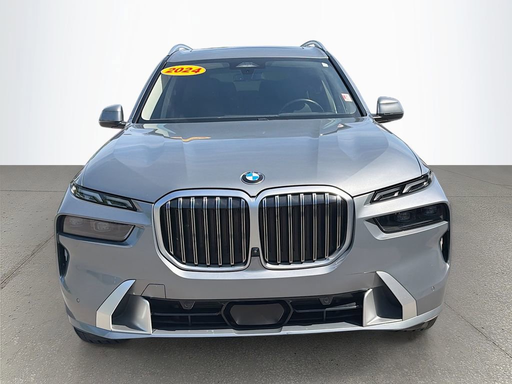 Used 2024 BMW X7 xDrive40i AWD/4WD image 9