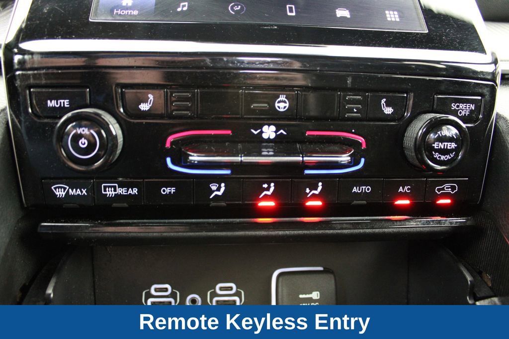 Used 2025 Jeep Grand Cherokee Altitude image 9