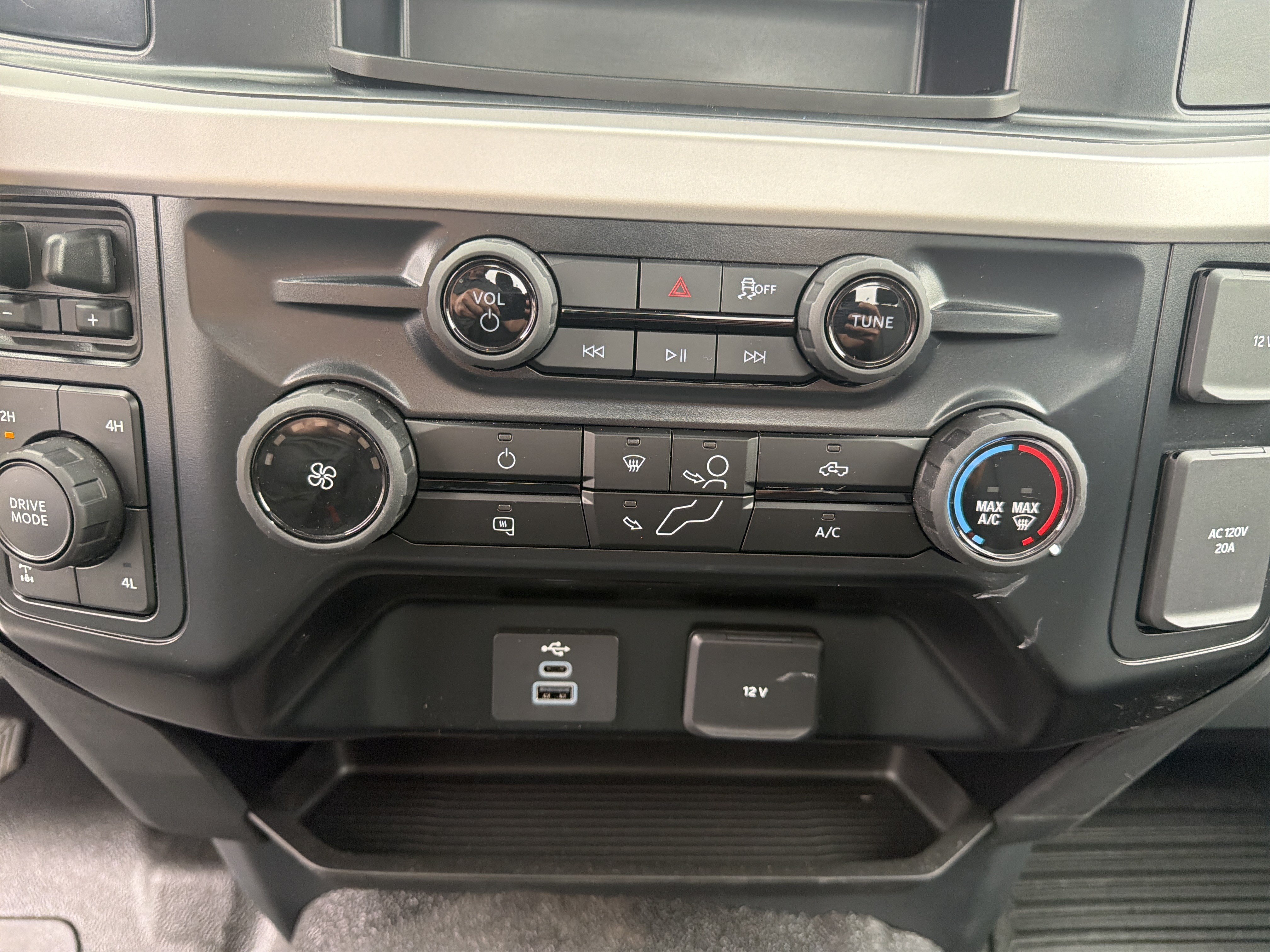 Used 2025 Ford F250 XL w/ XL Chrome Package AWD/4WD image 38