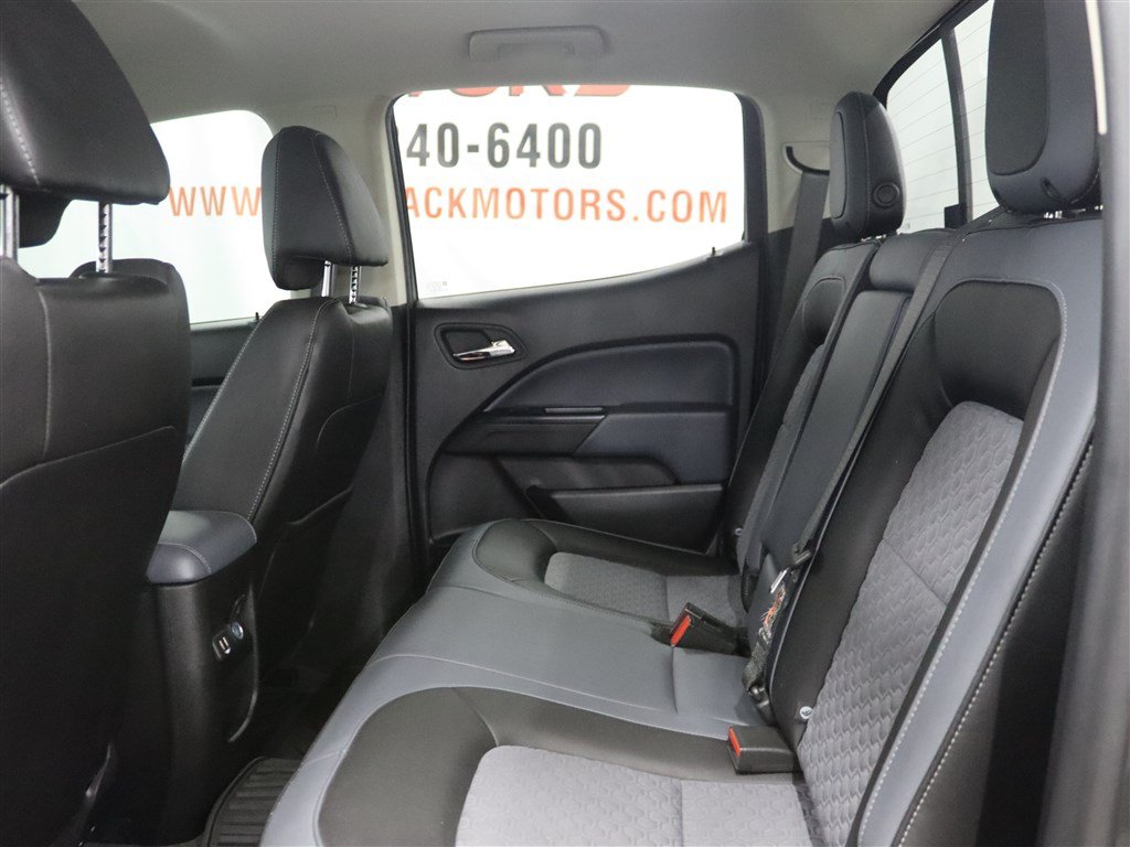 Used 2019 Chevrolet Colorado Z71 AWD/4WD image 16
