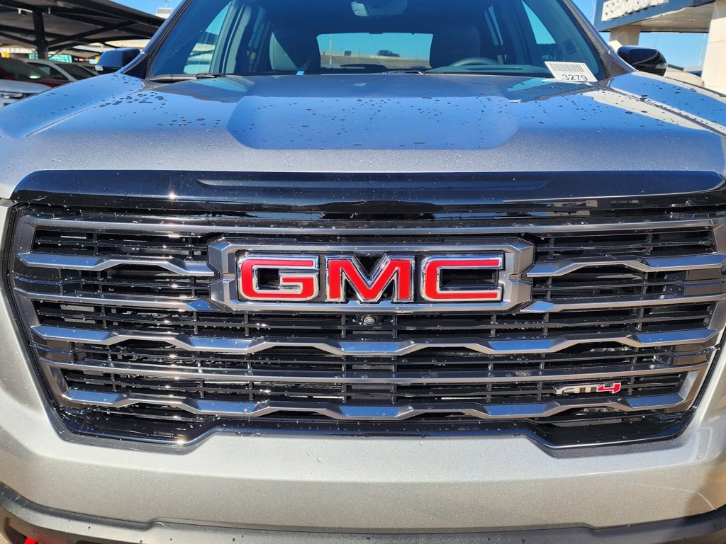 New 2026 GMC Acadia AT4 w/ Luxury Package image 10