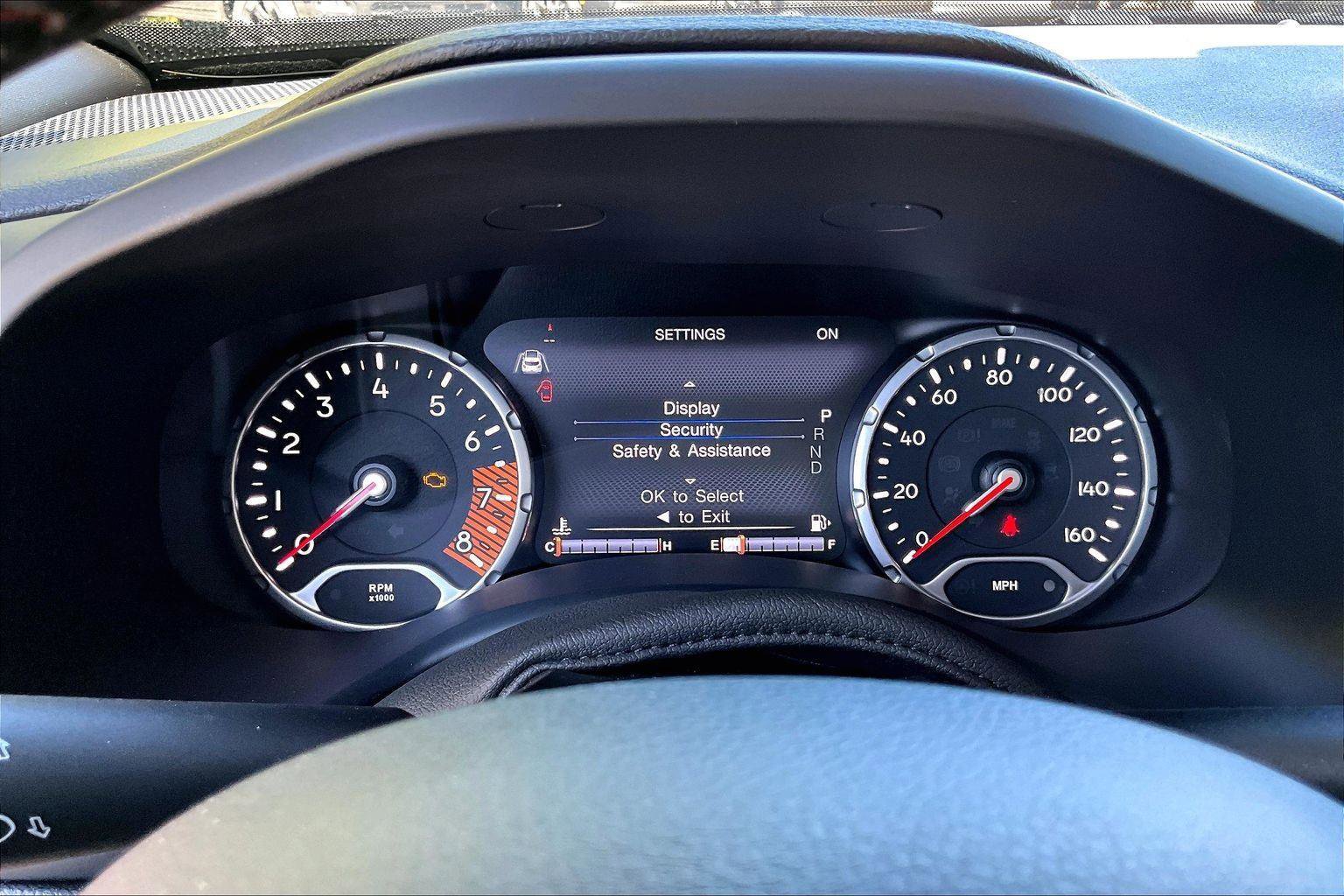 Used 2023 Jeep Renegade Trailhawk w/ Trailhawk Elite Group AWD/4WD image 20