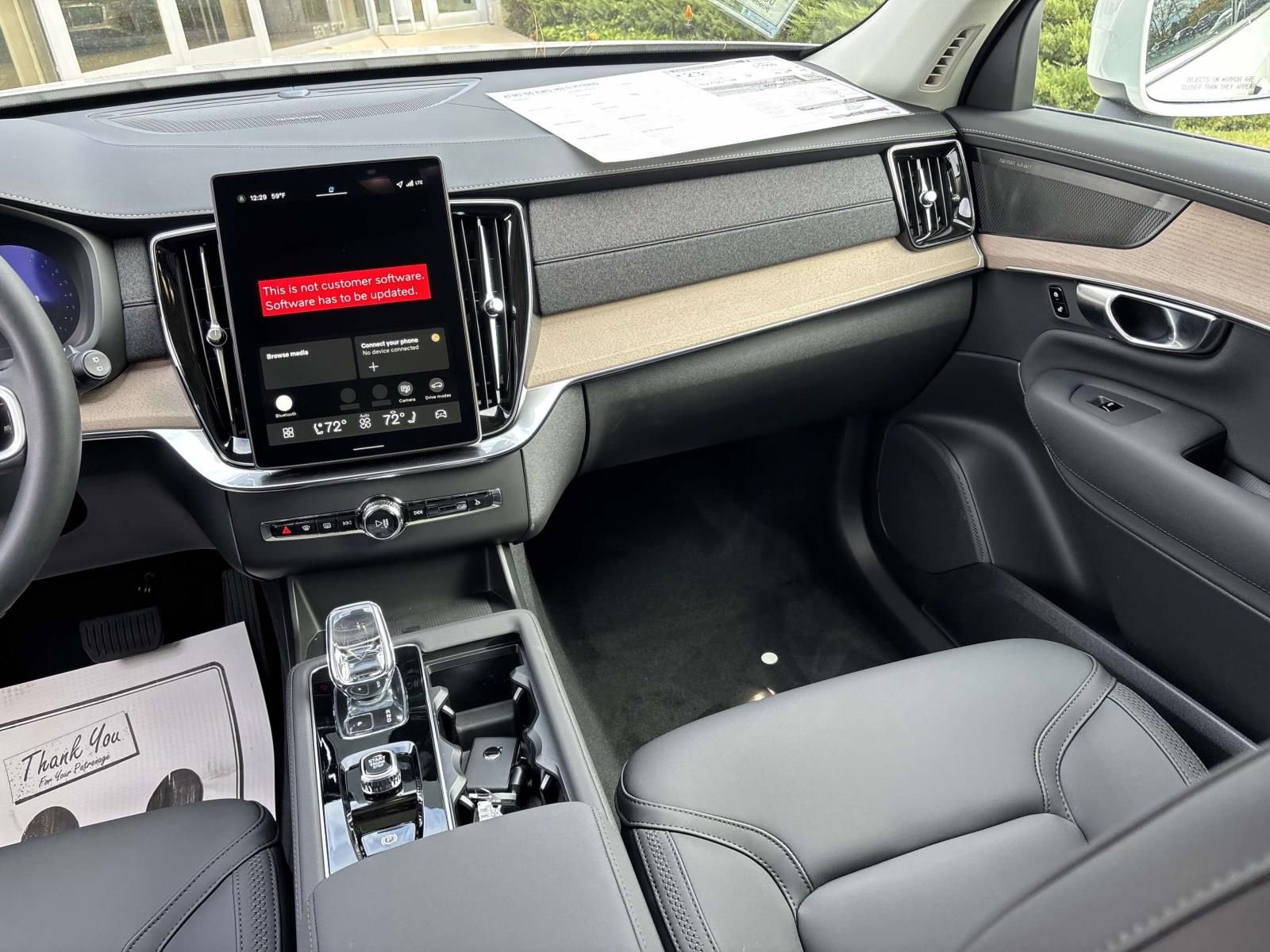 New 2026 Volvo XC90 B6 Plus w/ Protection Package Premier image 31