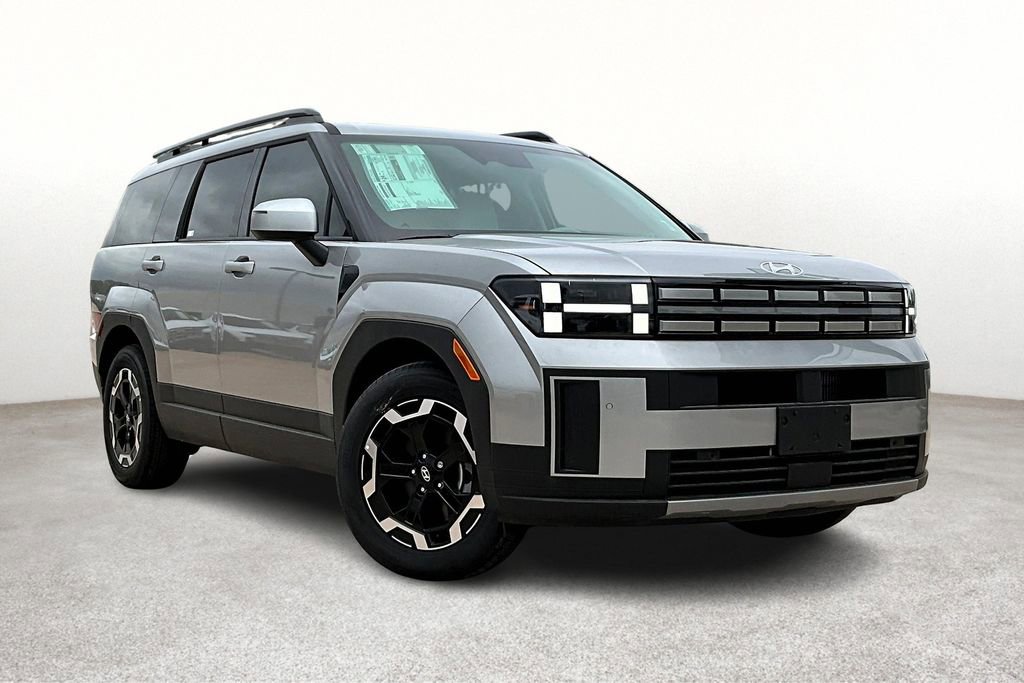 Used 2025 Hyundai Santa Fe SEL image 2