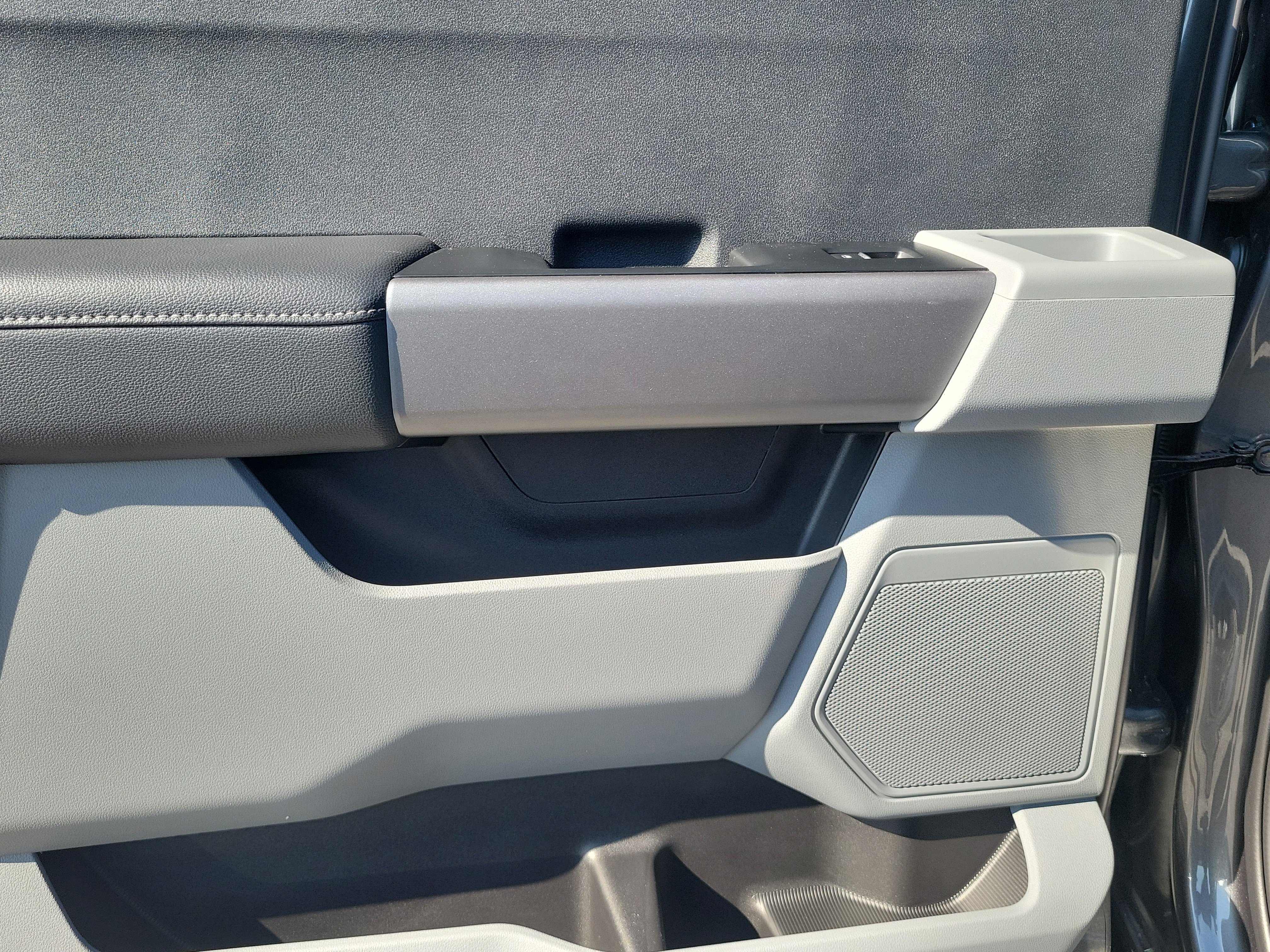 New 2026 Ford F350 XLT w/ FX4 Off-Road Package image 9