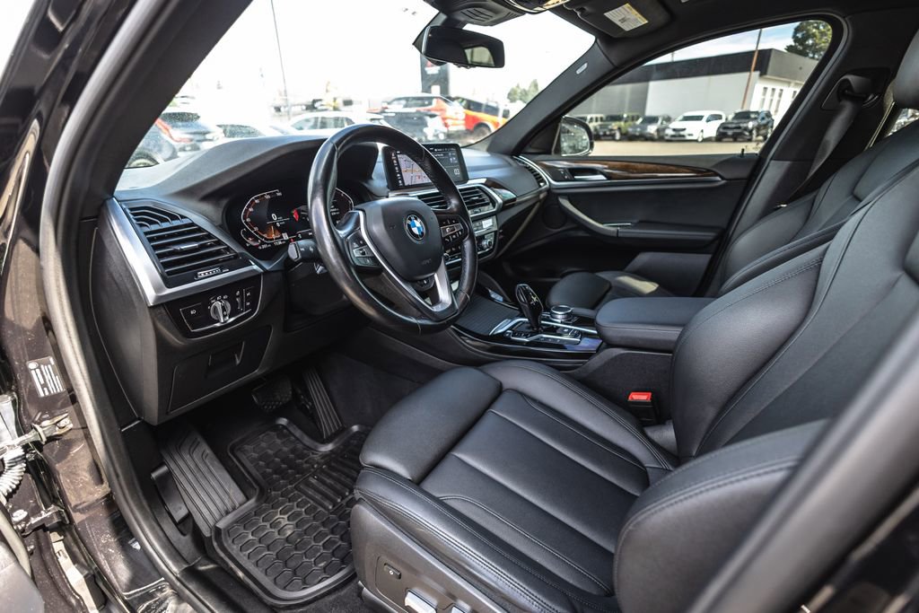 Used 2021 BMW X4 xDrive30i AWD/4WD image 19