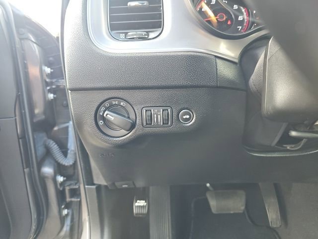 Used 2023 Dodge Charger GT w/ Blacktop Package image 40