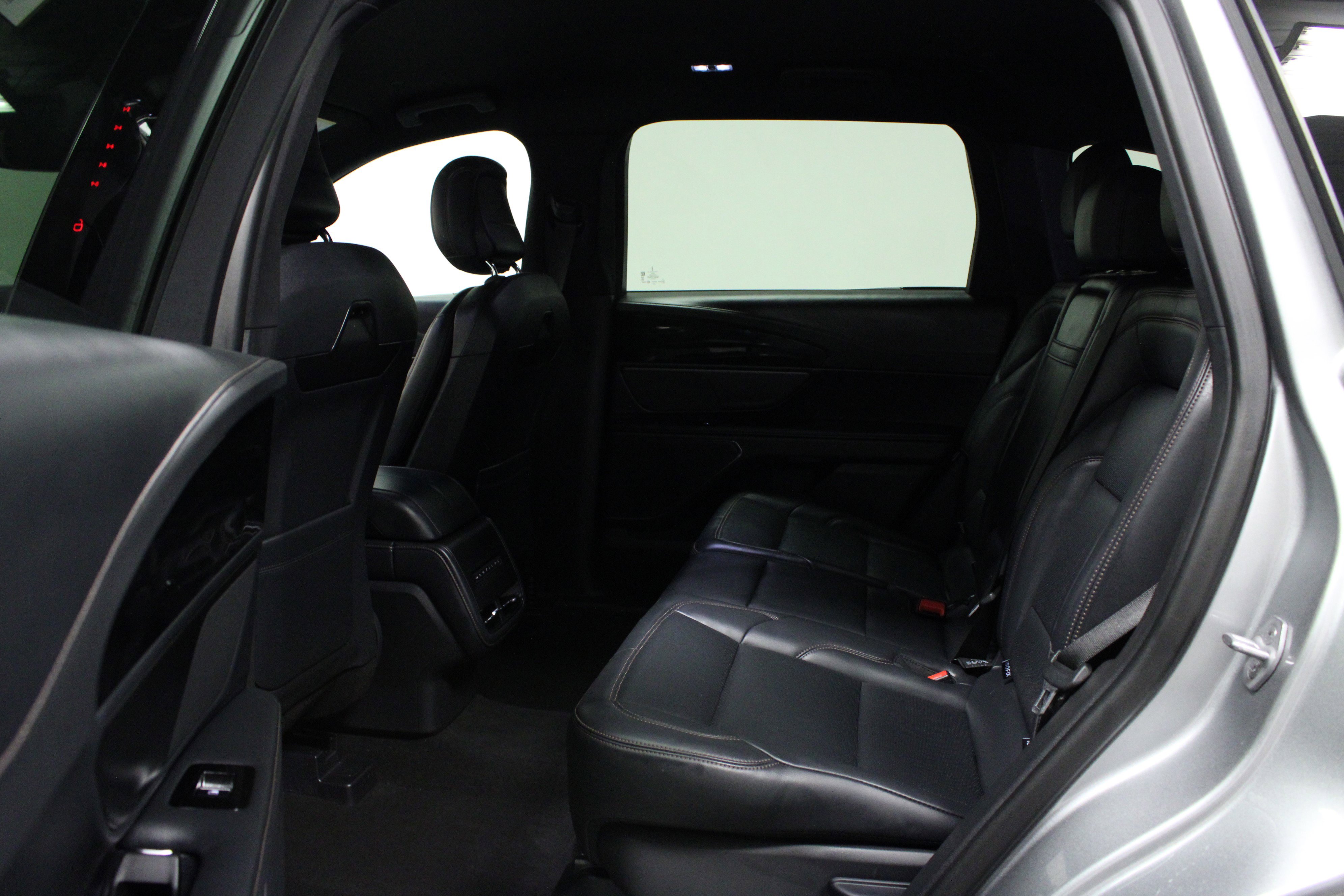Used 2024 Lincoln Nautilus Premier w/ Jet Appearance Package AWD/4WD image 13