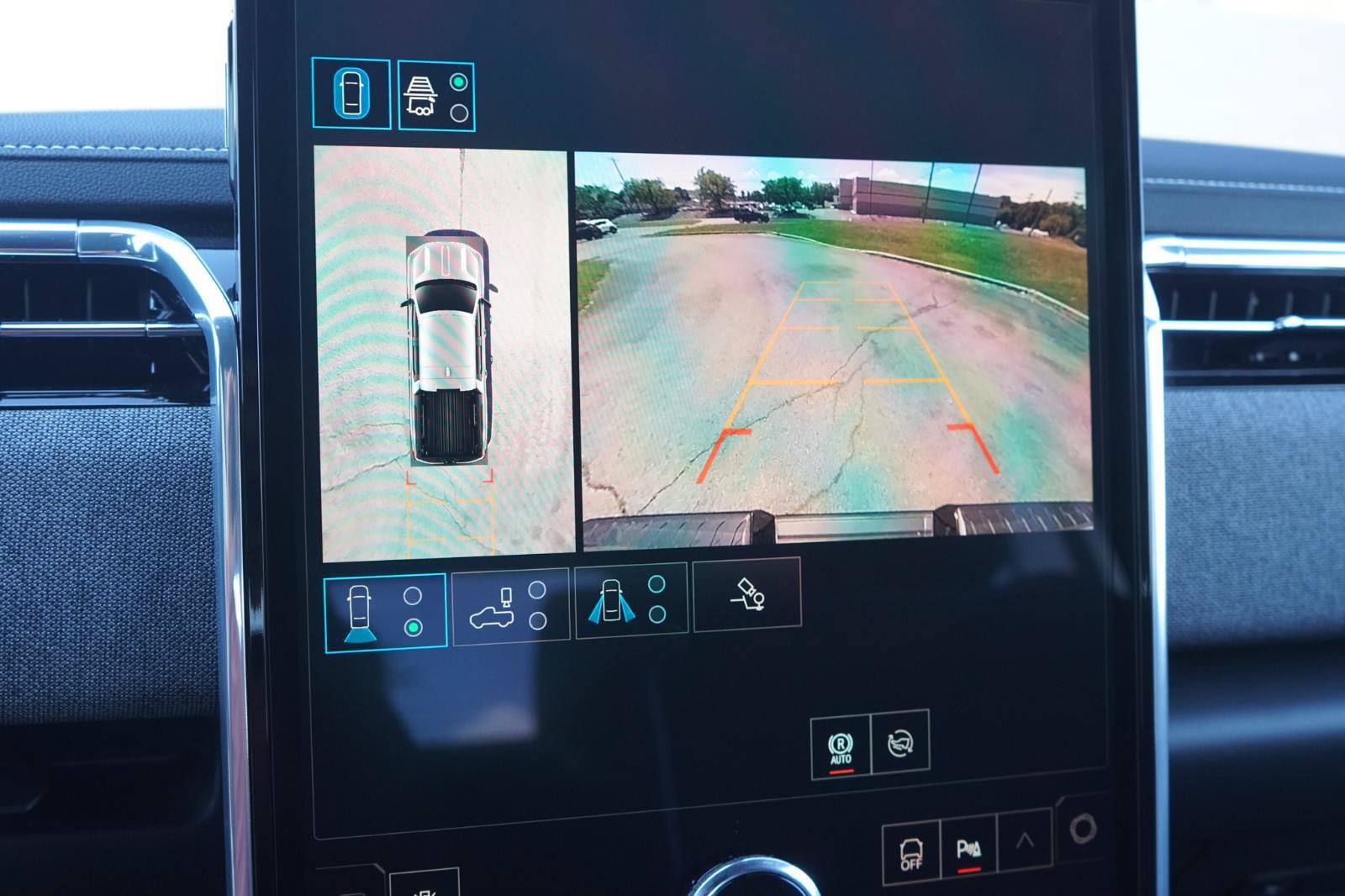 New 2026 GMC Sierra EV Elevation AWD/4WD image 25