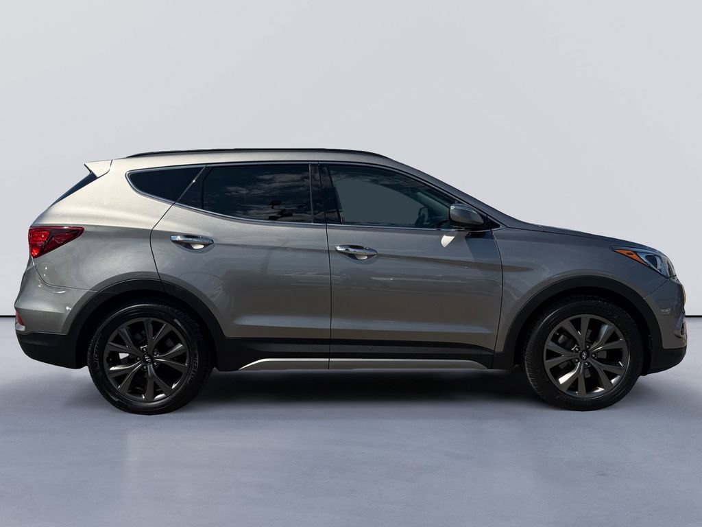 Used 2018 Hyundai Santa Fe Sport w/ 2.0T Ultimate Tech Package 05 FWD video 2