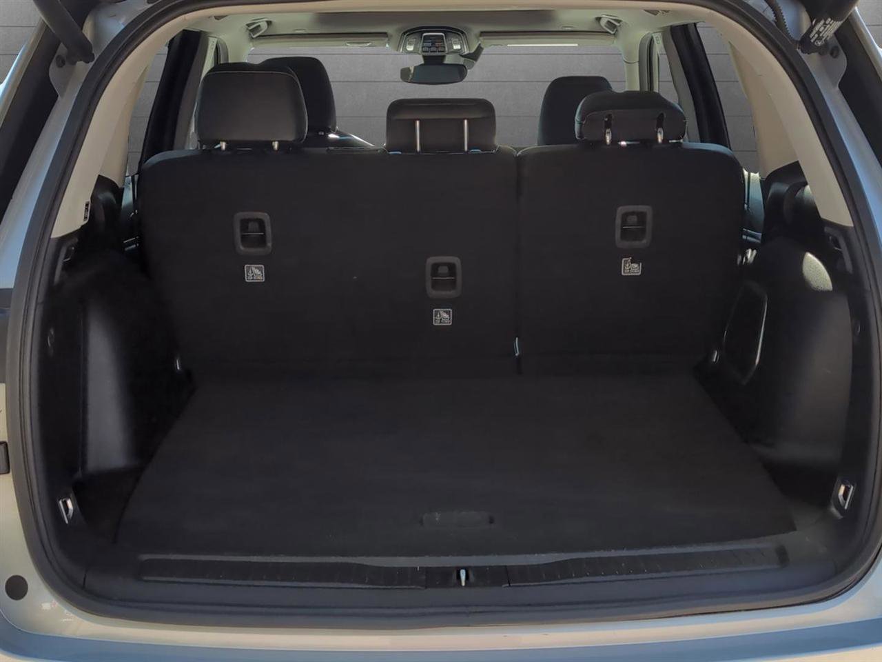 Used 2024 Jeep Grand Cherokee Limited 4xe image 10