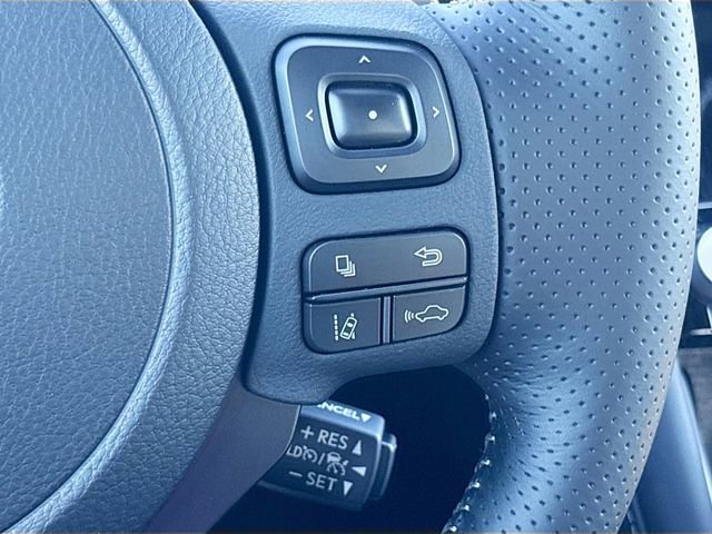 Used 2025 Lexus IS 350 F Sport image 36