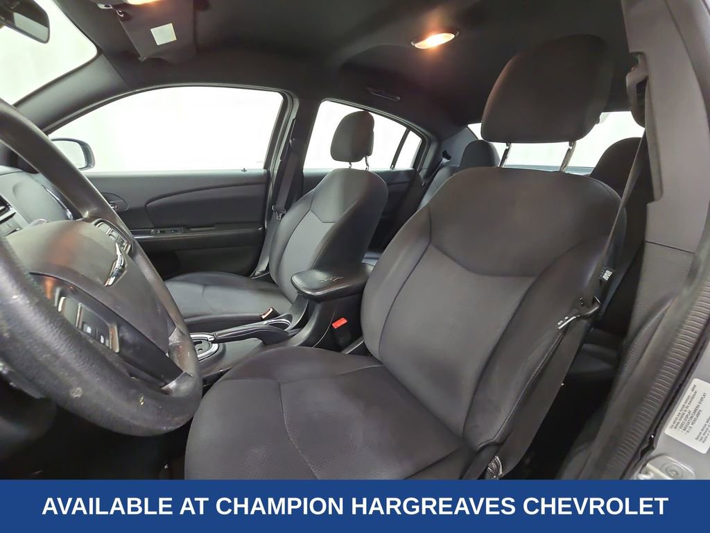Used 2014 Chrysler 200 LX image 27