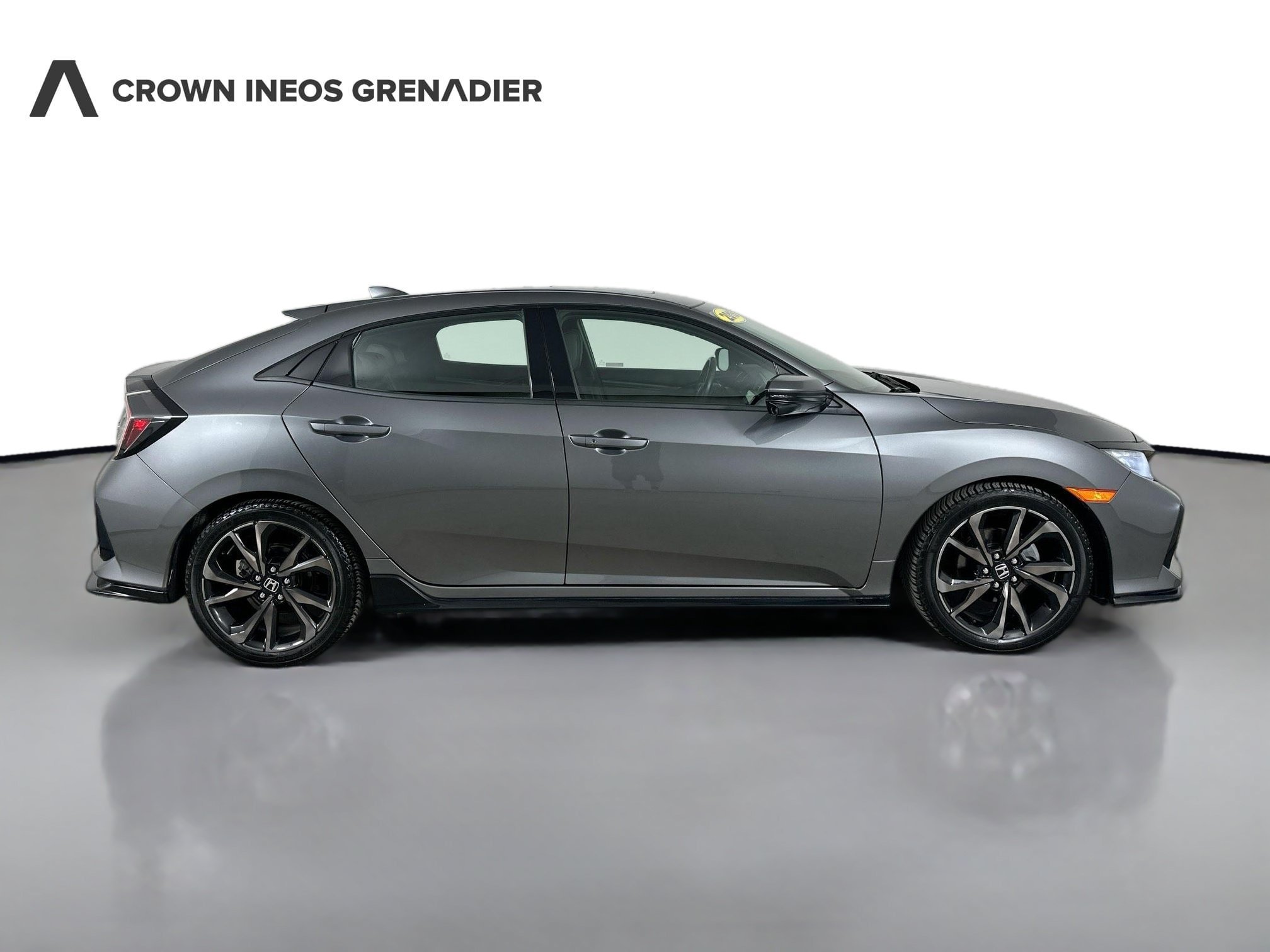 Used 2019 Honda Civic Sport Touring image 4