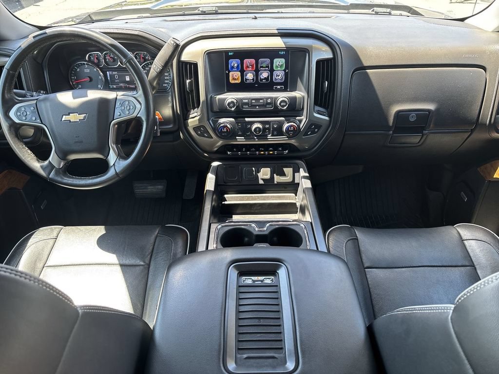 Used 2017 Chevrolet Silverado 1500 High Country w/ High Desert Package AWD/4WD image 23