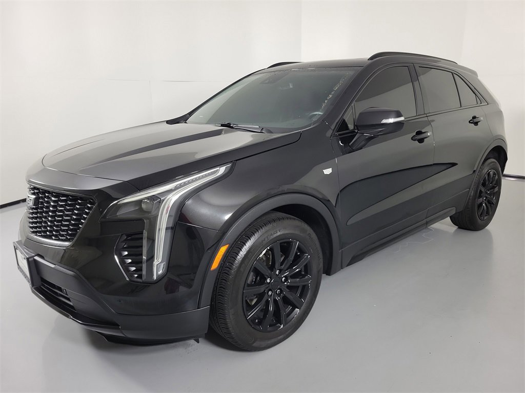 Used 2023 Cadillac XT4 Sport image 2