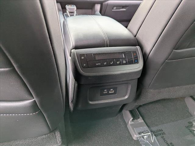 Used 2022 Nissan Pathfinder SL FWD image 24