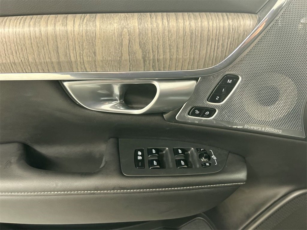 Used 2024 Volvo V90 B6 Cross Country Ultimate image 11