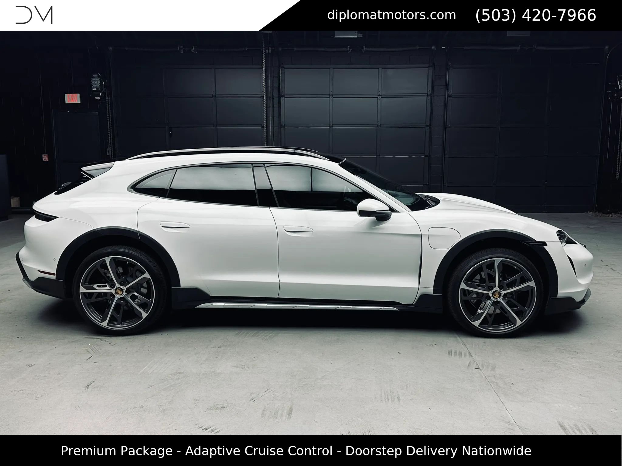 Used 2022 Porsche Taycan 4 Cross Turismo AWD/4WD image 8
