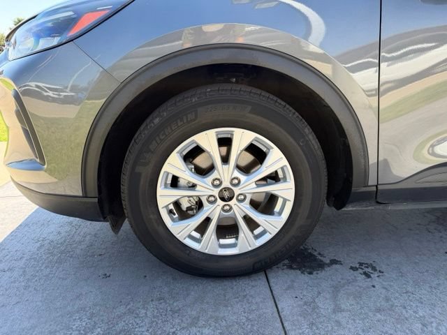 Certified 2023 Ford Escape Active w/ Tech Pack #2 FWD image 4