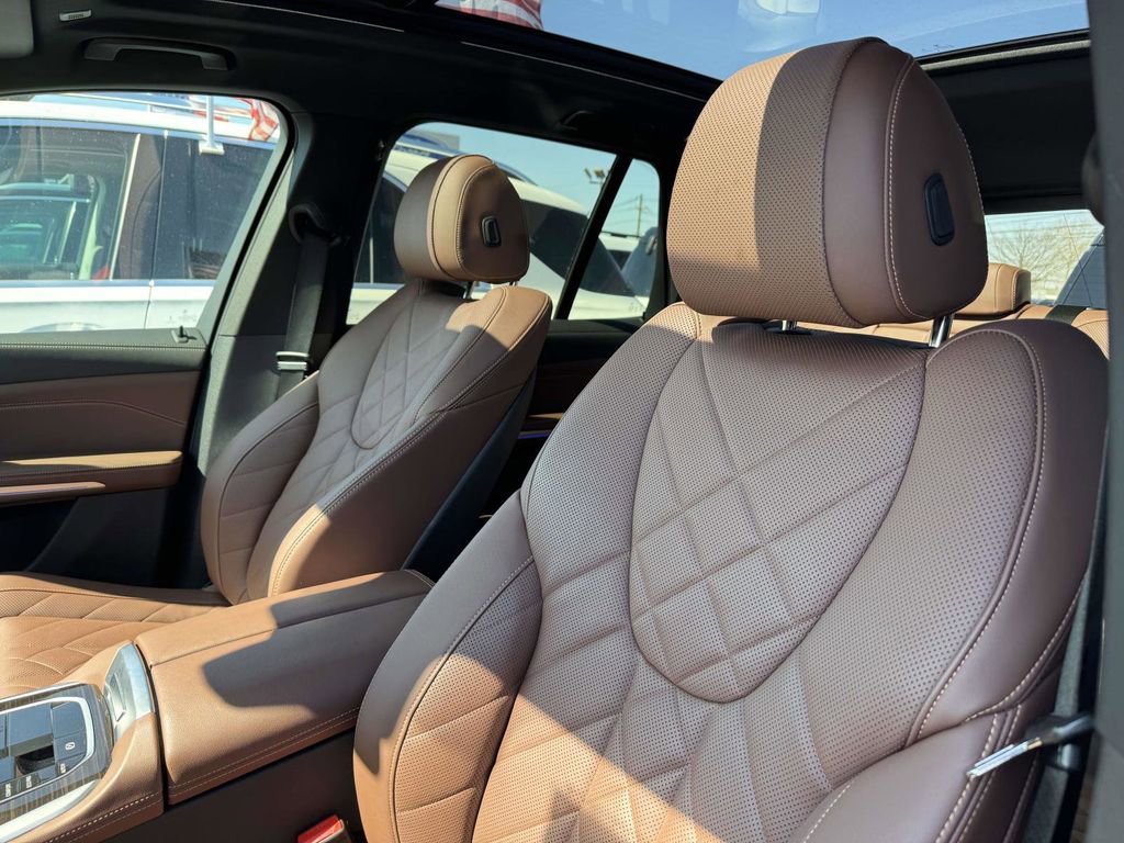 Used 2024 BMW X5 sDrive40i w/ M Sport Package image 28