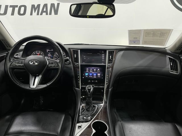 Used 2019 INFINITI Q50 Luxe w/ Essential Package (3.0T Luxe) image 16