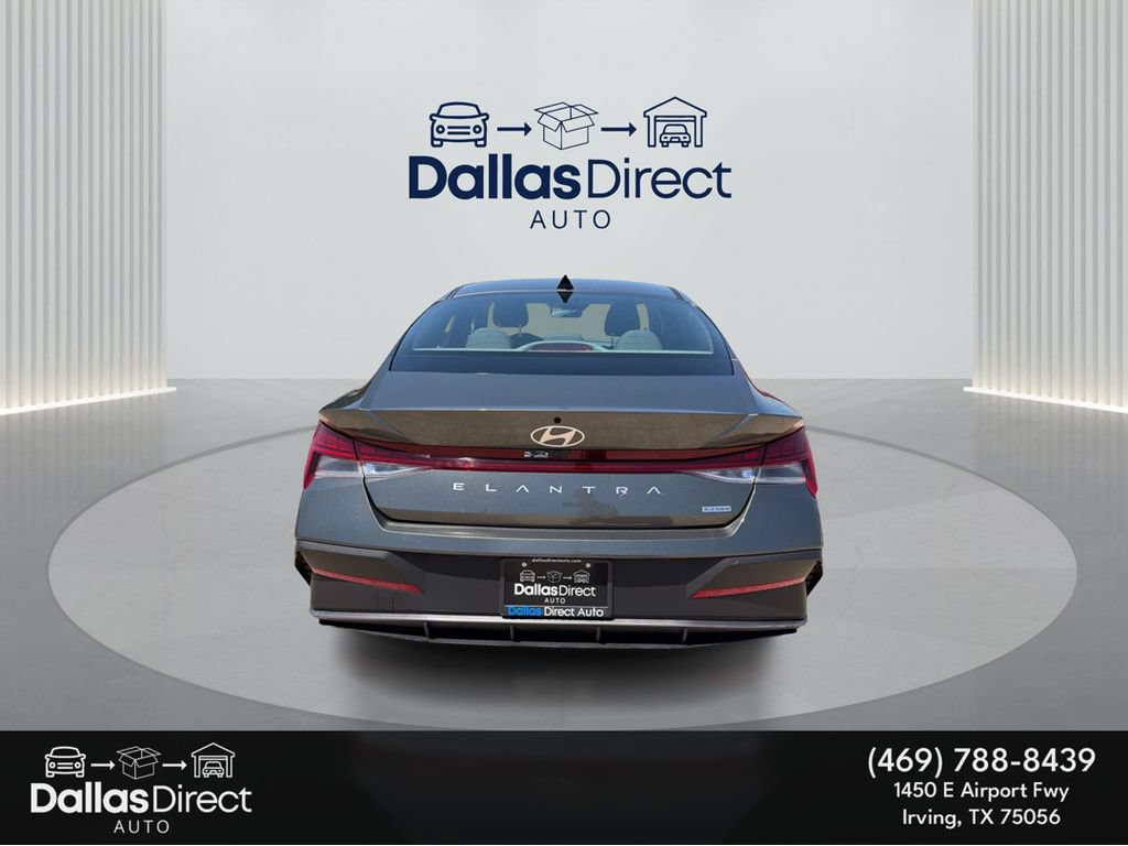 Used 2026 Hyundai Elantra Hybrid FWD image 7