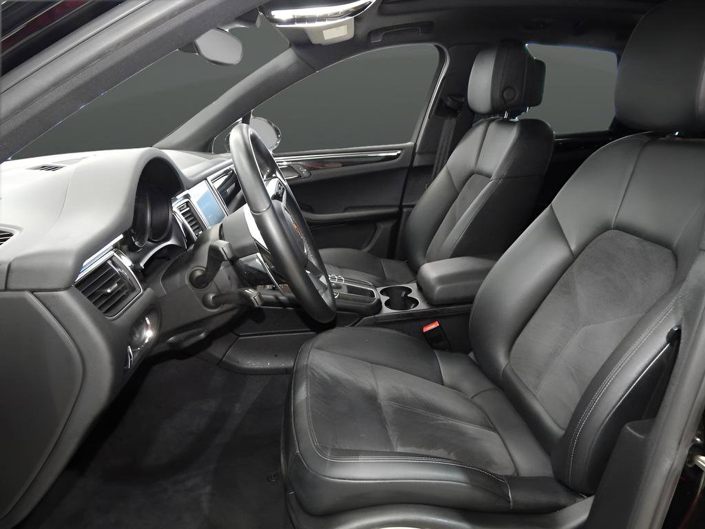 Used 2018 Porsche Macan Sport Edition image 17