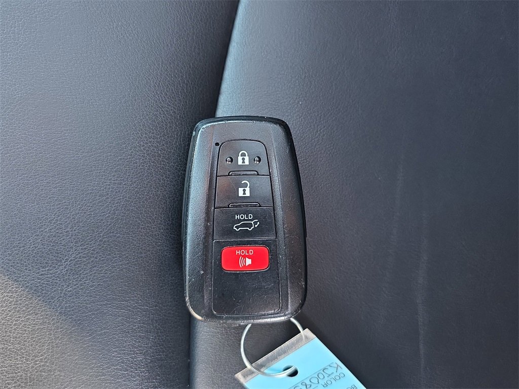 Used 2019 Toyota RAV4 Limited image 38