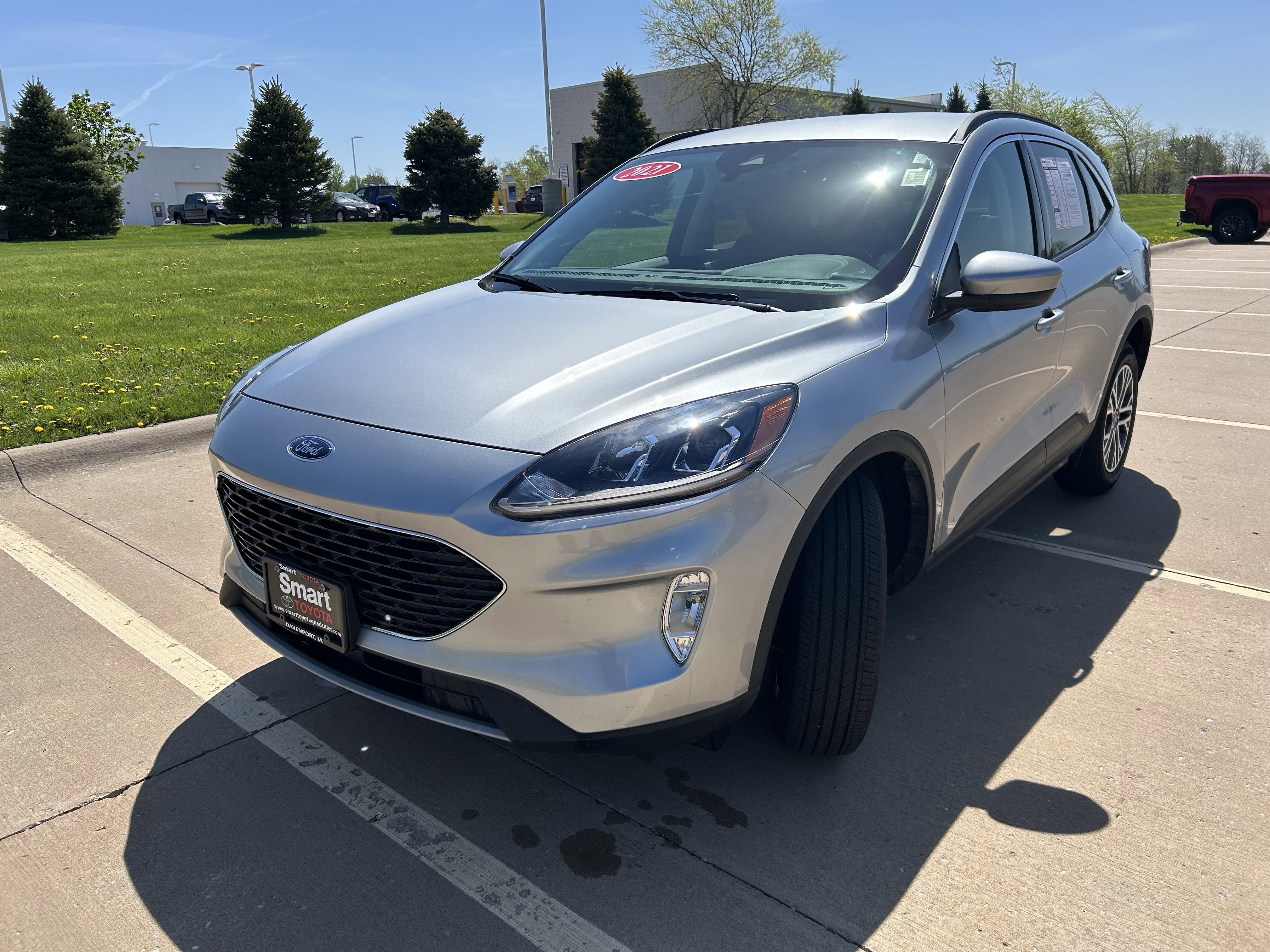 Used 2021 Ford Escape SEL AWD/4WD image 3