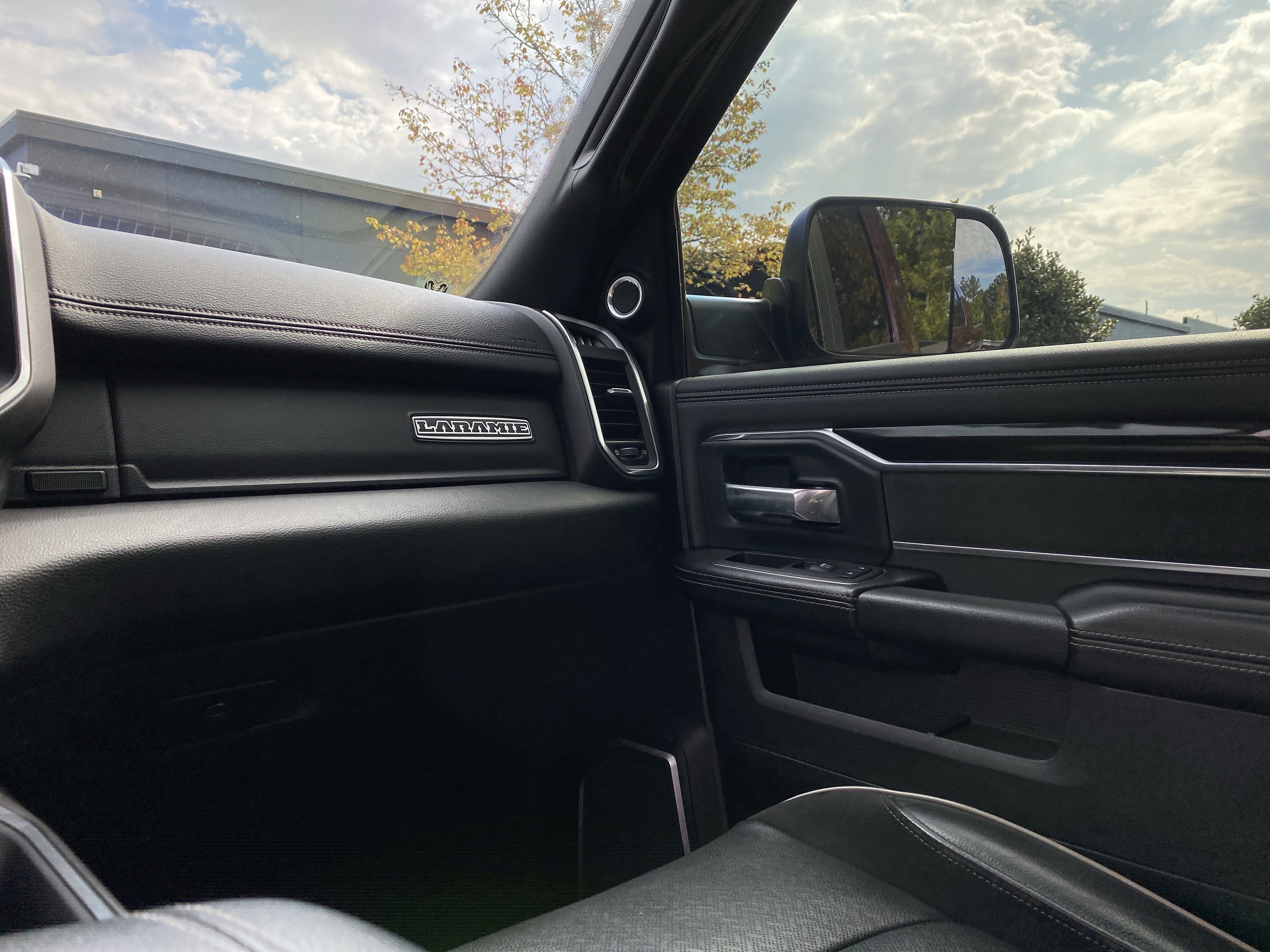 Used 2021 RAM 3500 Laramie image 19