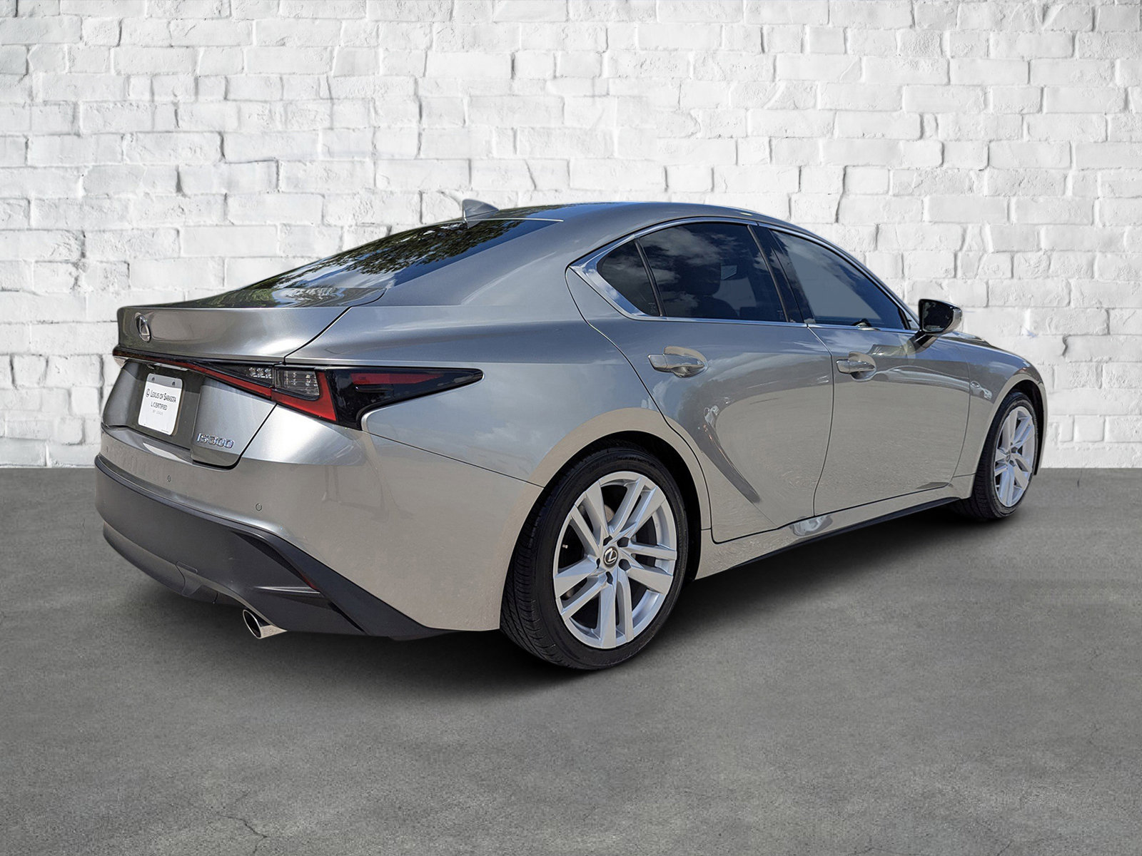 Used 2023 Lexus IS 300 w/ Comfort Package image 4