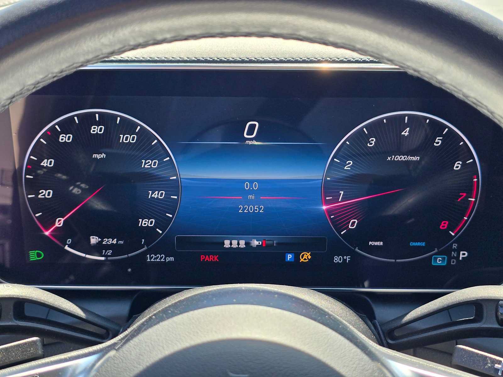 Used 2024 Mercedes-Benz GLC 300 4MATIC image 23
