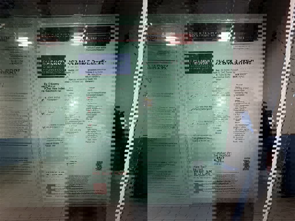 Used 2022 BMW X5 xDrive45e w/ M Sport Package image 13