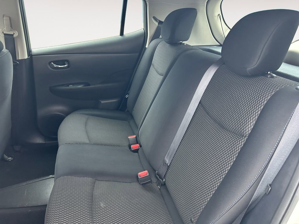 Used 2017 Nissan Leaf S image 11