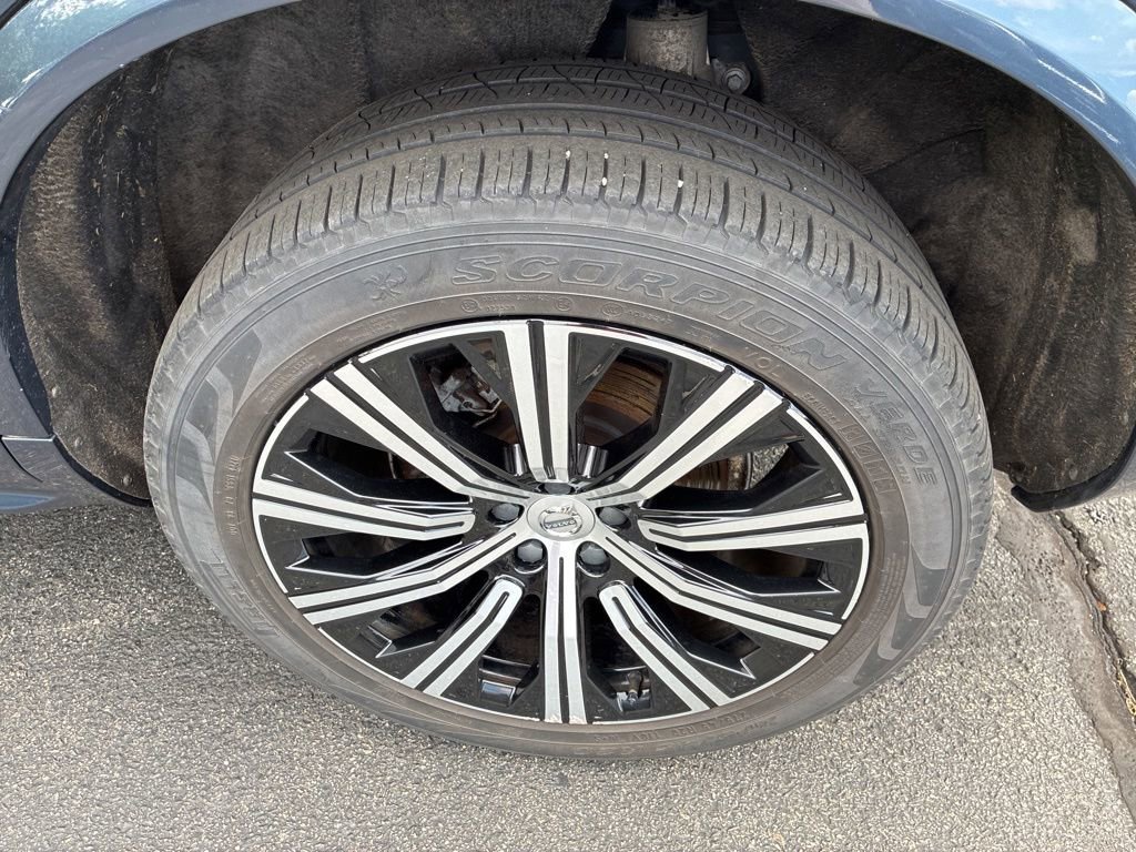 Used 2022 Volvo XC90 T6 Inscription w/ Advanced Package AWD/4WD image 11