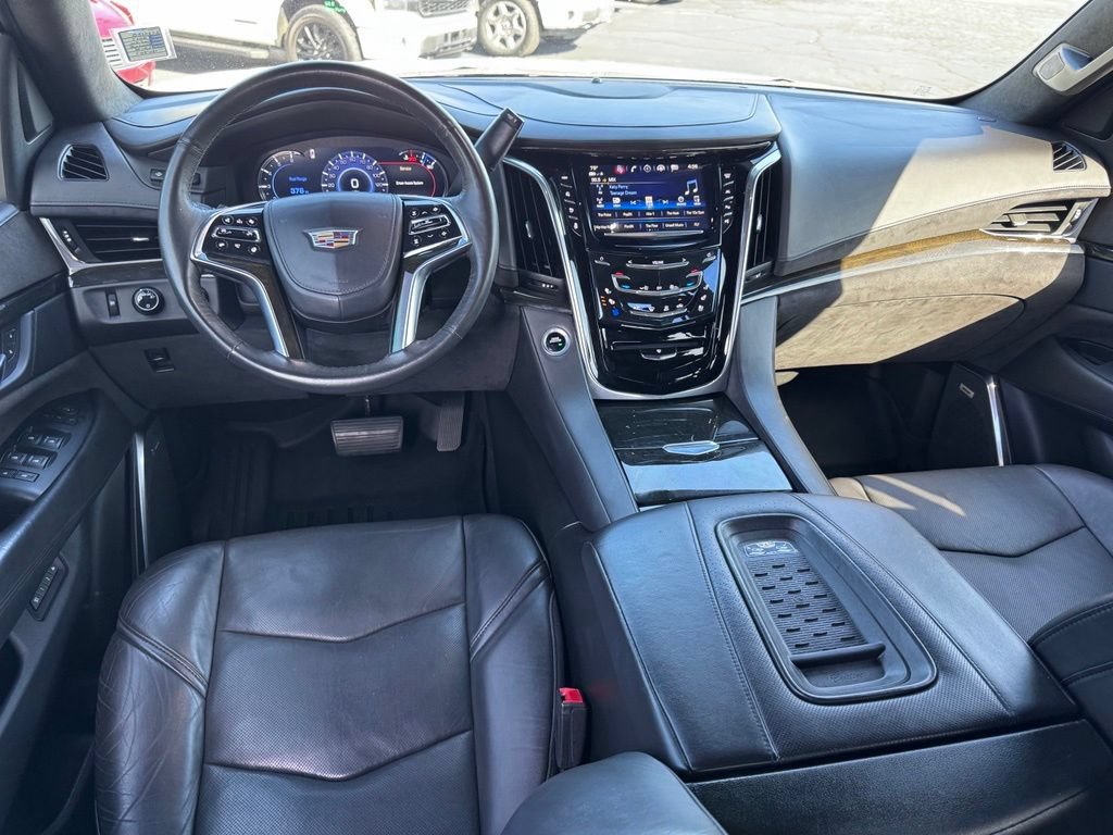 Used 2017 Cadillac Escalade Platinum AWD/4WD image 5