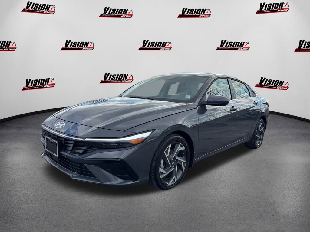 Certified 2025 Hyundai Elantra SEL