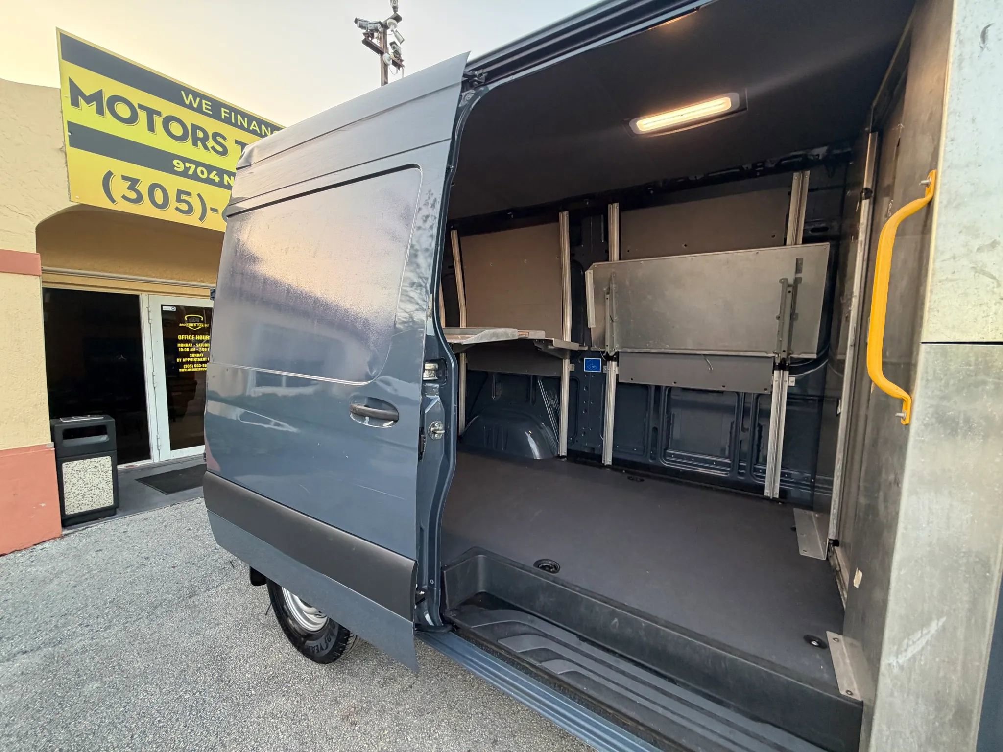 Used 2019 Mercedes-Benz Sprinter 144 image 7