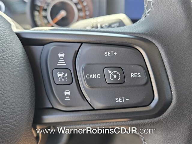 New 2025 Jeep Gladiator Sport image 24