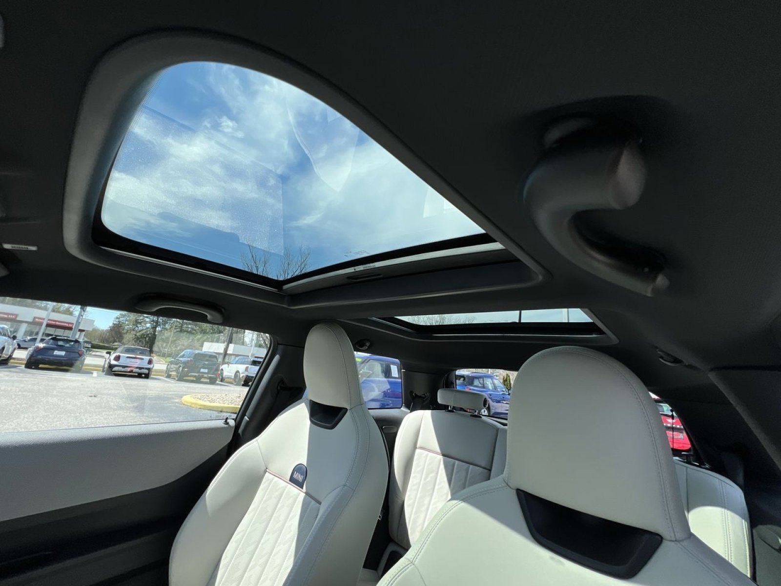 Certified 2025 MINI Cooper S image 21